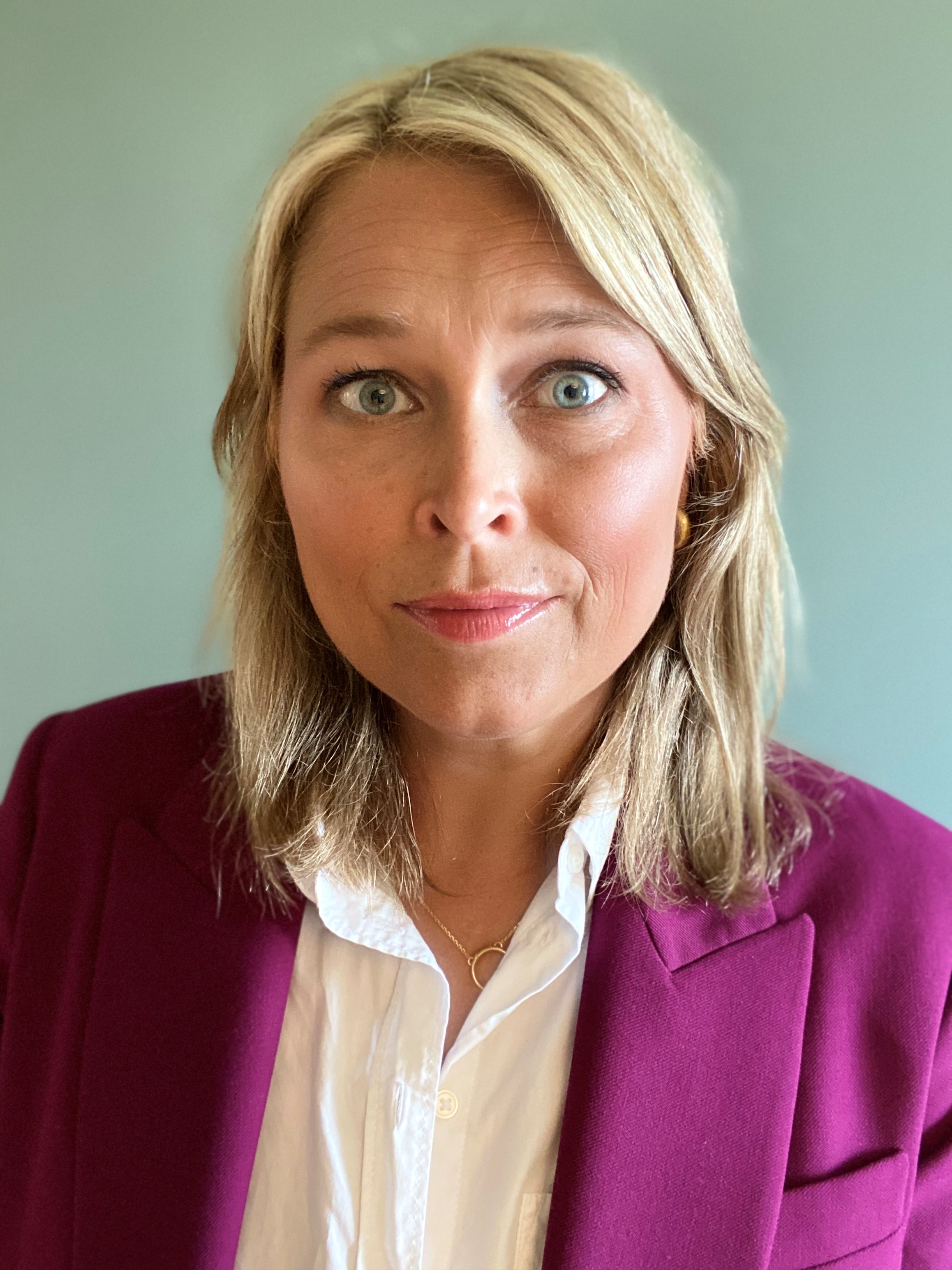 Hege Munthe, jakke smil frotal